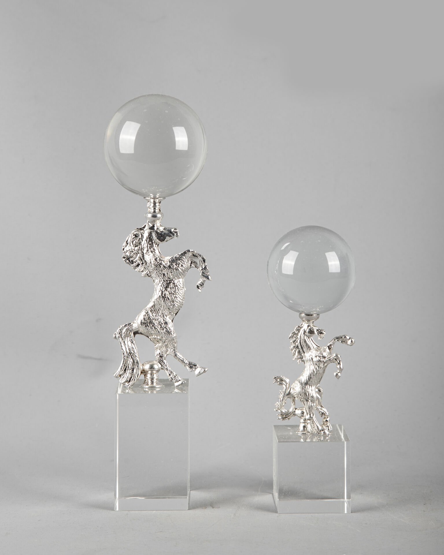 Makkam Home Metal Gümüş Atlı Küre 2'li Takım